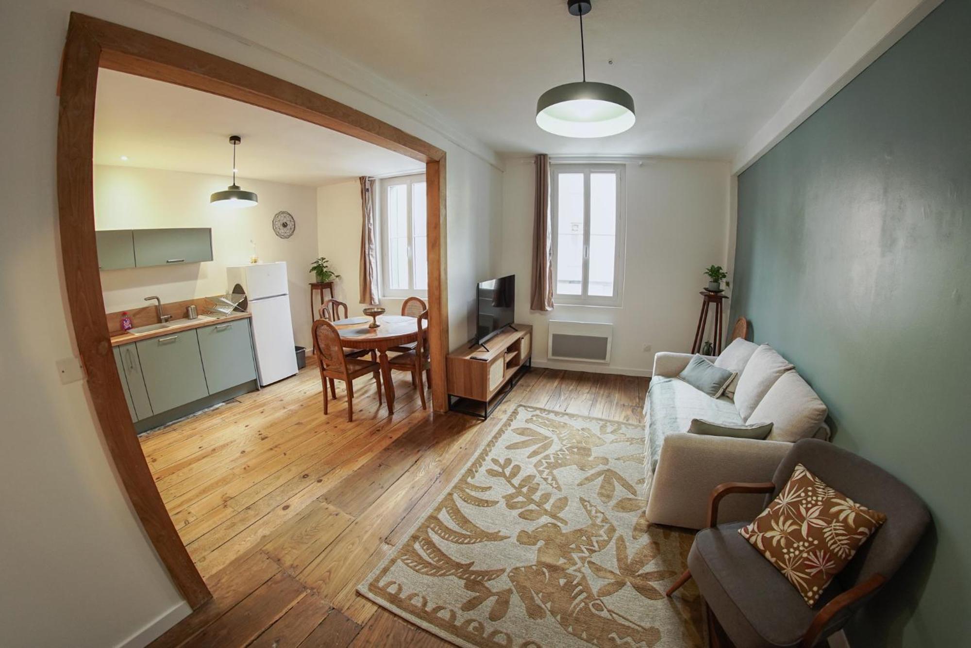 Le Montarrouye Appartement Pour 2 A 6 Personnes Баньер-де-Бигор Экстерьер фото